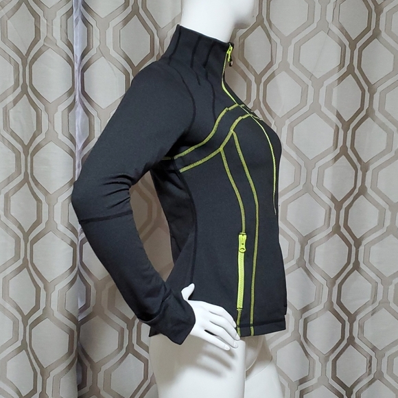 Black and neon green Lulu Define jacket - Picture 2 of 5